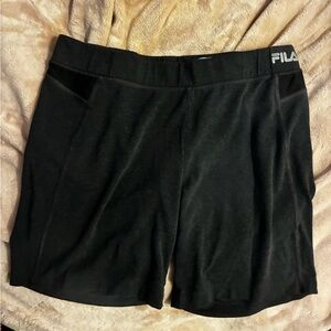 💰5/$10 women’s shorts